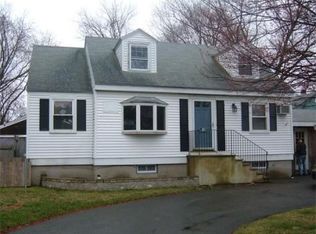 2 Lexington Ave, Peabody, MA 01960