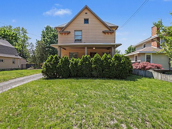 2nd image of 3271 Coit Ave NE