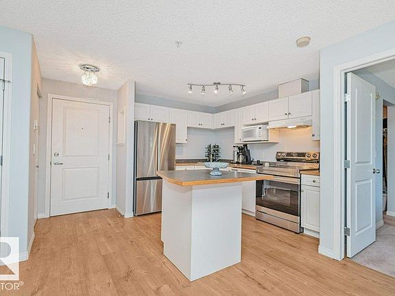 3rd image of 245 Edwards Dr SW #217