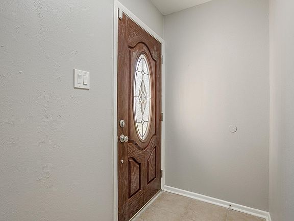 2nd image of 4910 Inverness Ave