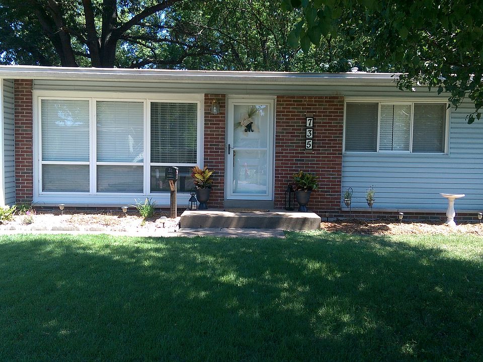 1st image of 735 Manresa Ln