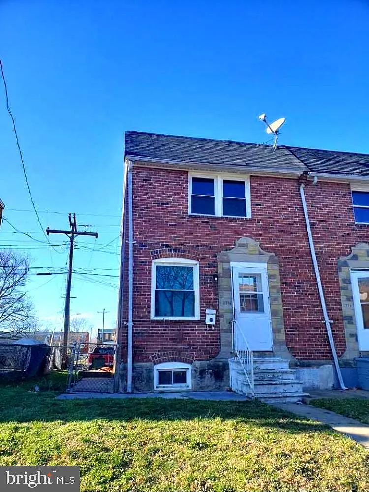 3716 Saint Victor St photo 1