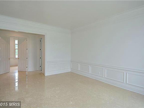 3rd image of 43156 Tall Pines Ct