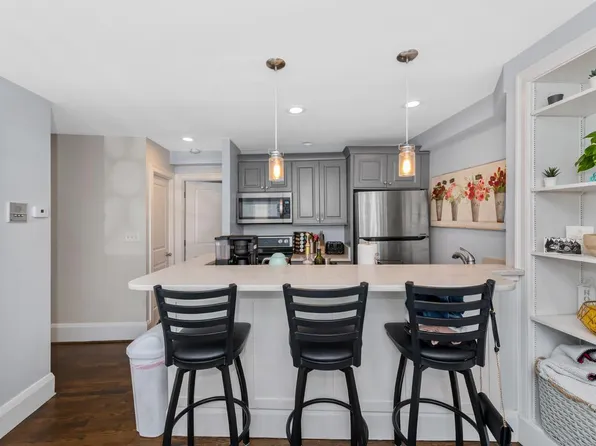 83 Main St APT 6, Charlestown, MA 02129