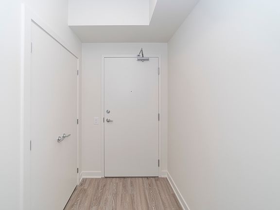 3rd image of 353 Gardner St #1520136