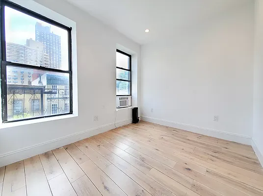 Rented by Brighton Management | media 20