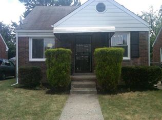 18942 Rockcastle St, Grosse Pointe, MI 48236