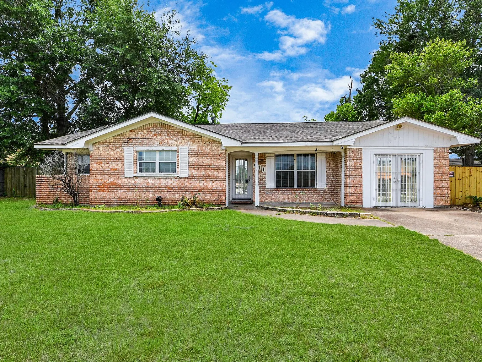 3 bed, 3.0 bath, 2094 sqft, $1,850 — Photo 3