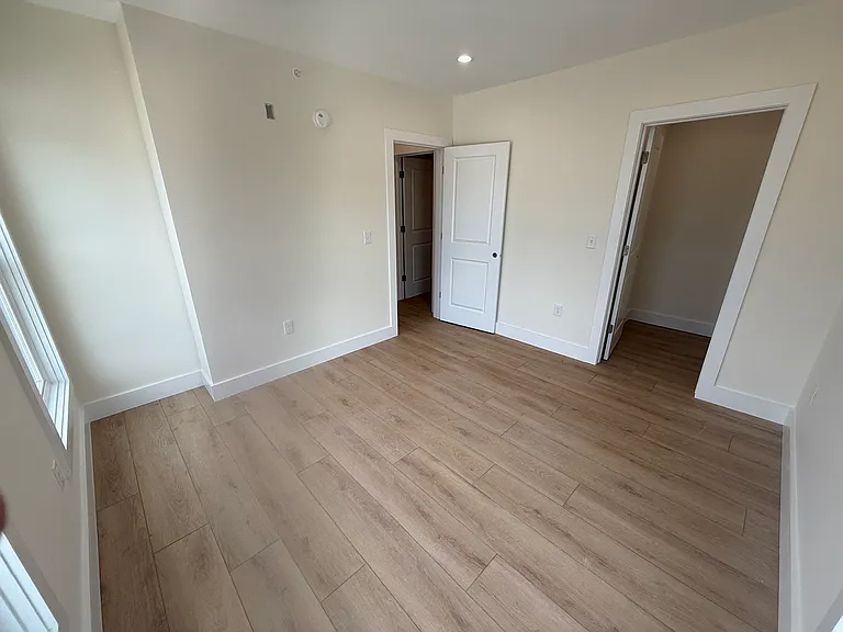 24 Stone St #203 — Photo 8