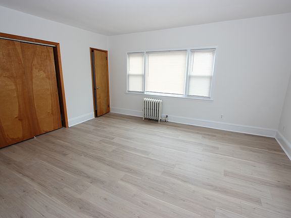 3rd image of 1 West St #2