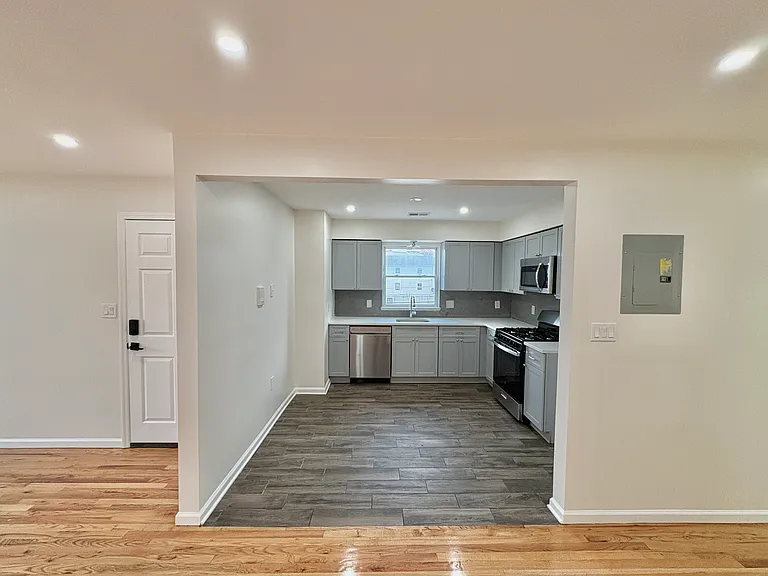 156 Ridgewood Ave #1 — Photo 21