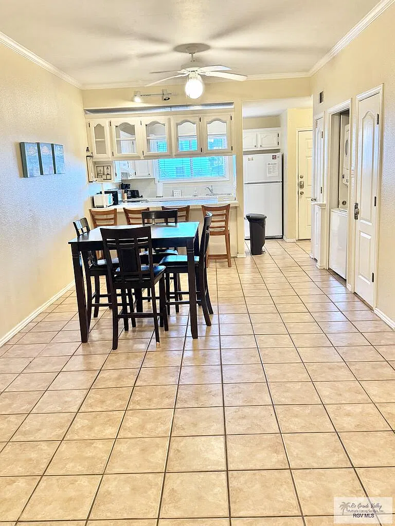 2 bed, 2.5 bath, 1126 sqft, $2,500 — Photo 3