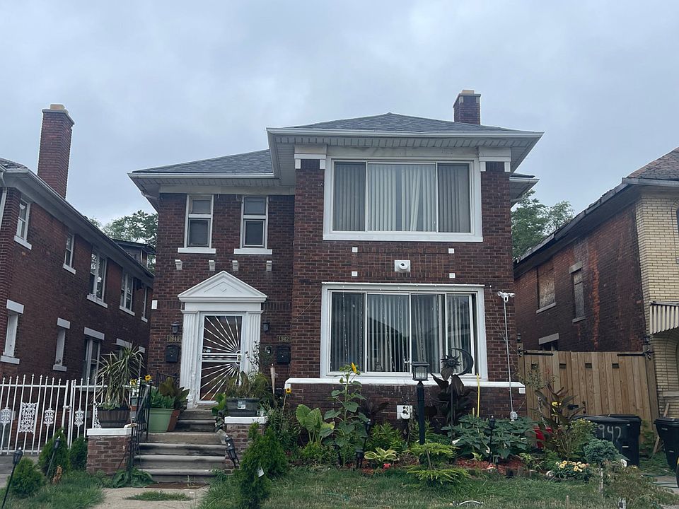 1st image of 1940 Hazelwood St