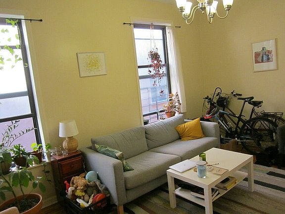 2nd image of 122 Fenimore St #15