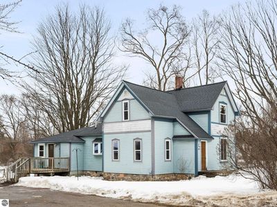 2915 Hammond Rd E, Traverse City, MI, 49686