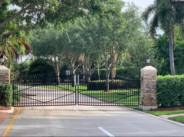 6041 NW 63rd Place, Parkland, FL 33067
