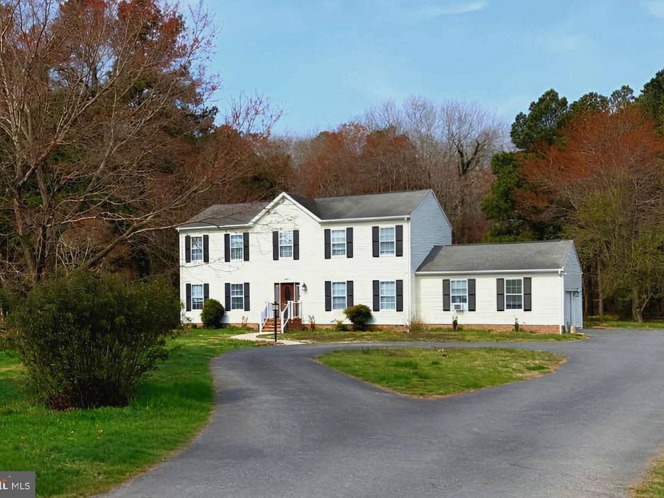 1st image of 10156 Pineview Ln