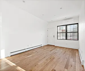 Rented by Living New York