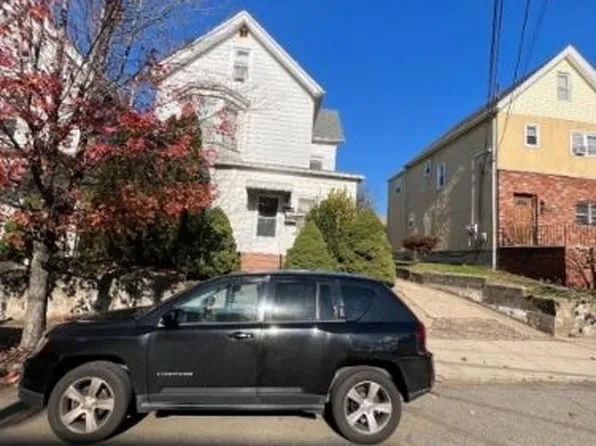 22 Van Rensselaer St, Belleville, NJ 07109