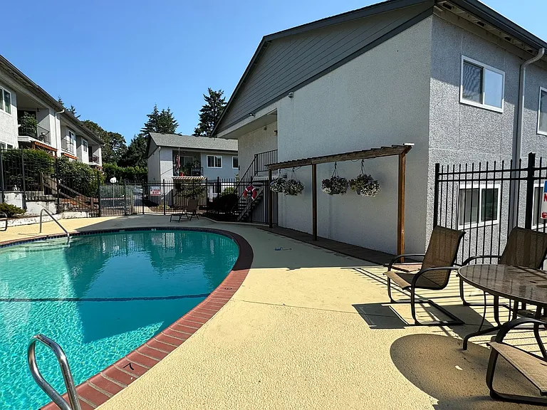 3404 Liberty Rd S #3 — Photo 1
