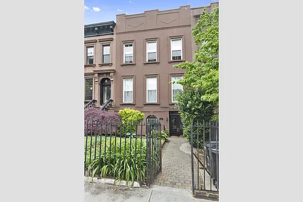 Rented by Stribling | media 15