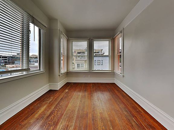 5th image of 1158 Montgomery St #4543216