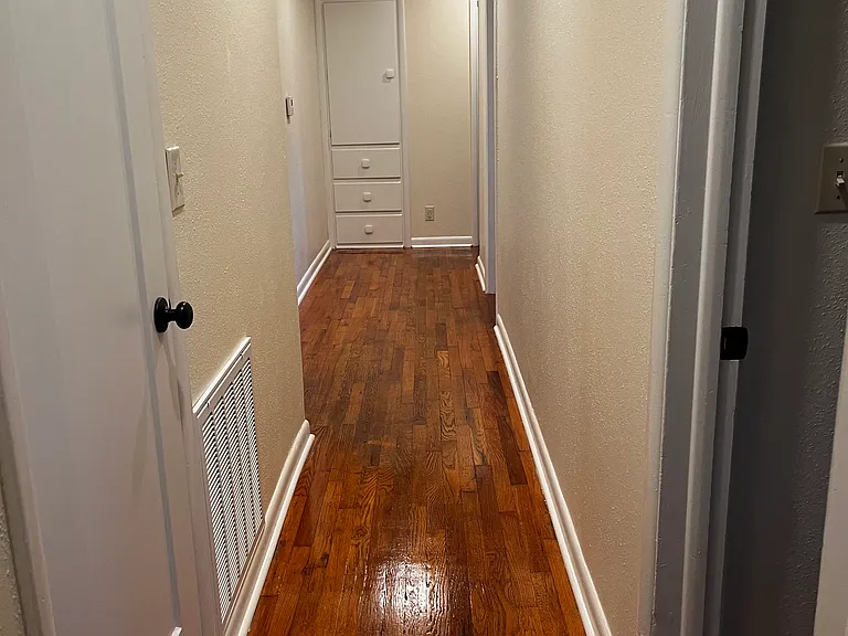826 E Lakeside Dr — Photo 11