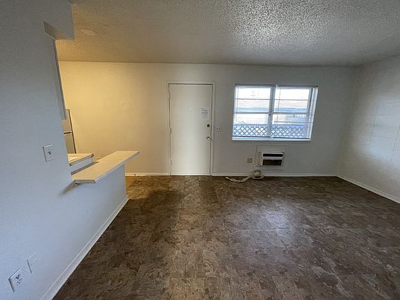 4th image of 7145 Melrose Ln APT 203