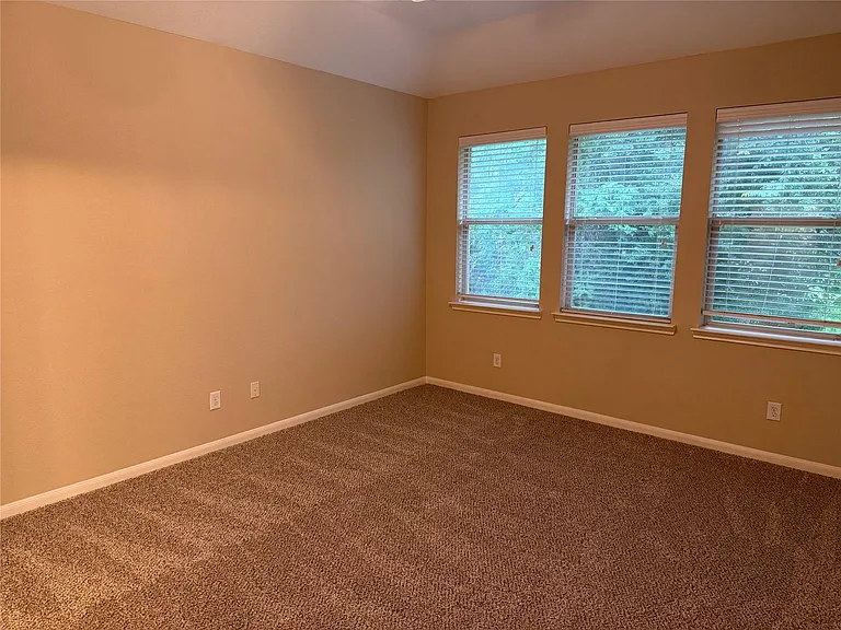98 Black Swan Pl — Photo 6
