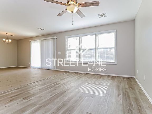 3rd image of 18273 W Smokey Dr