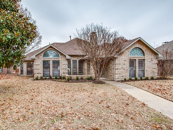 2nd image of 2049 Liverpool Dr