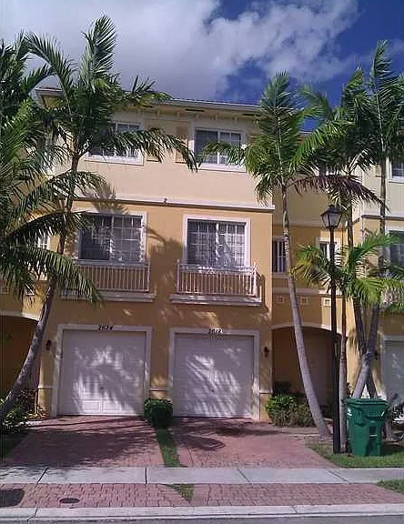 2618 SW 81st Ter #205 — Photo 1