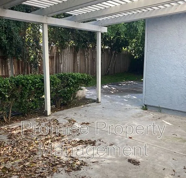 1744 Calle Platico — Photo 20