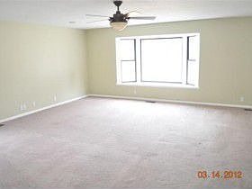 5th image of 1905 E Southmoor Dr