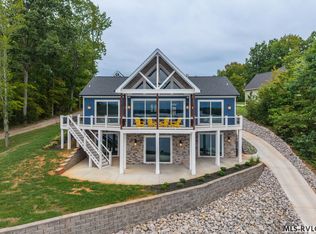 192 Martin Dr, Bracey, VA 23919