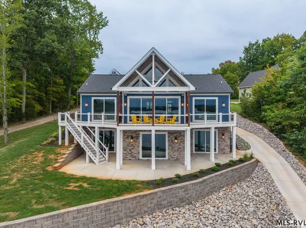 192 Martin Dr, Bracey, VA 23919