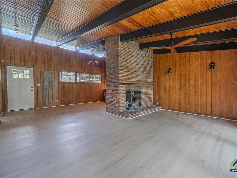 410 Hardeman Ave — Photo 4