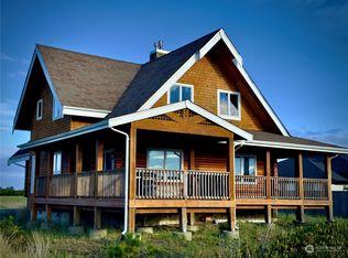 425 S Spinnaker Loop Sw, Ocean Shores, WA 98569