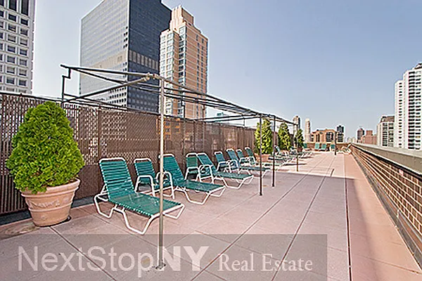 Sold by NextStopNY | media 10