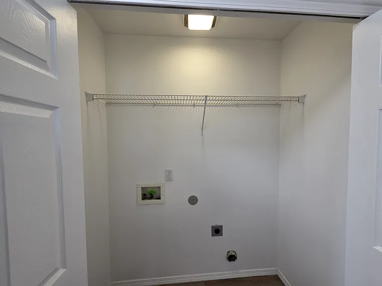 127 E Jadynn Ct — Photo 14