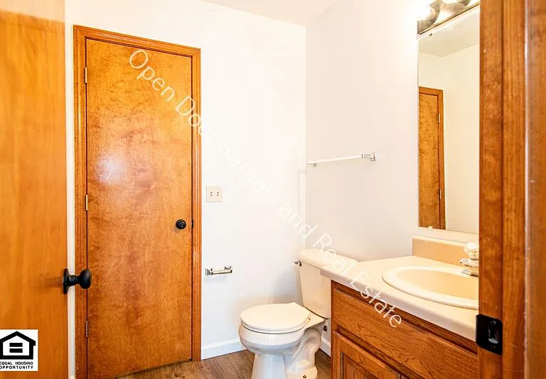 1525 Flagstone Dr — Photo 13