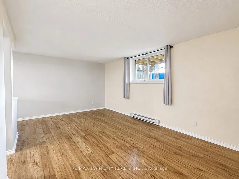 266 Overlea Dr #402 — Photo 7
