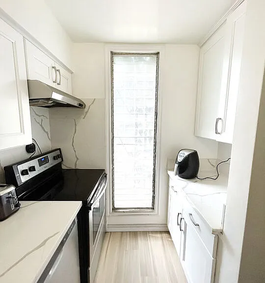 4255 W 5th St #209 — Photo 5