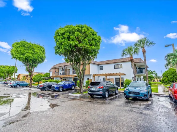 6745 NW 169th St #13G, Hialeah, FL 33015