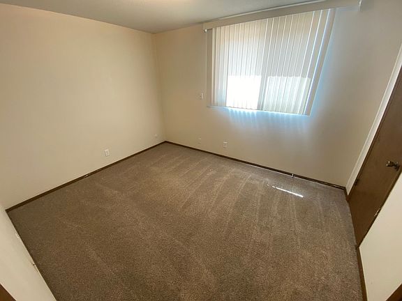 3rd image of 1955 G St #3