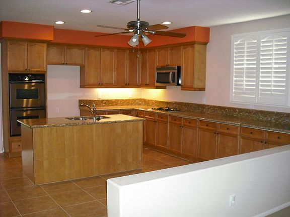 2nd image of 13546 Oxford Ct