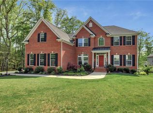 10016 Meadow Pond Dr, Mechanicsville, VA 23116