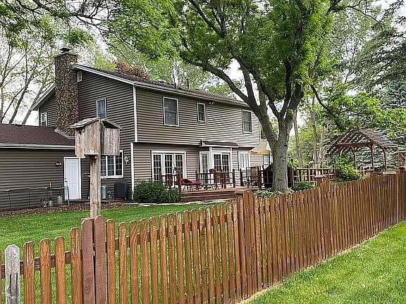 3rd image of 42W985 Faireno Dr