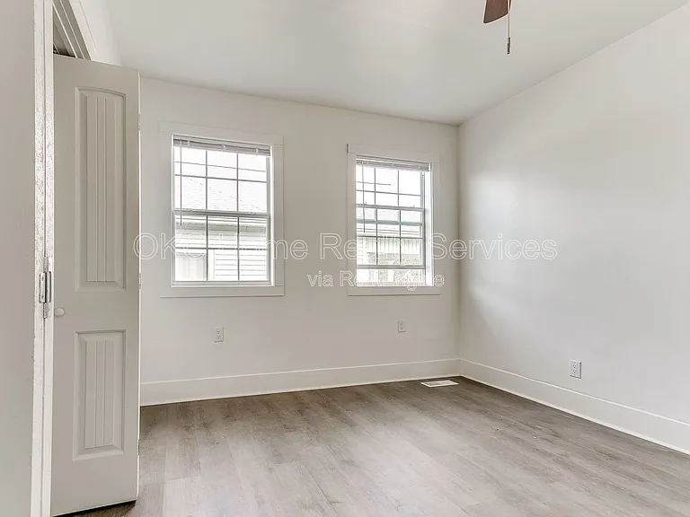 1812 W Noble Ave — Photo 38