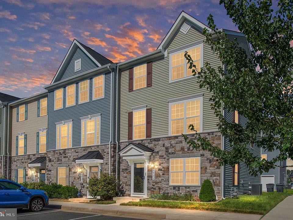 1st image of 9711 Cedarmass Cir